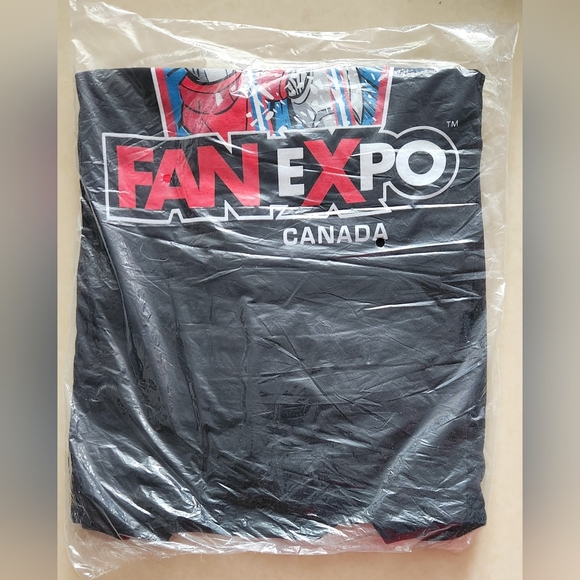 Fan Expo Canada 2017 Comic Convention 2XL Black Cotton T-shirt, New - Picture 2 of 3